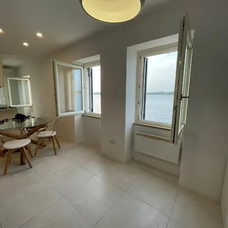Apt24 Centre Sea-view * Rovinj