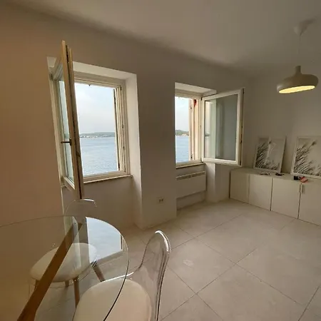 Apt24 Centre Sea-view