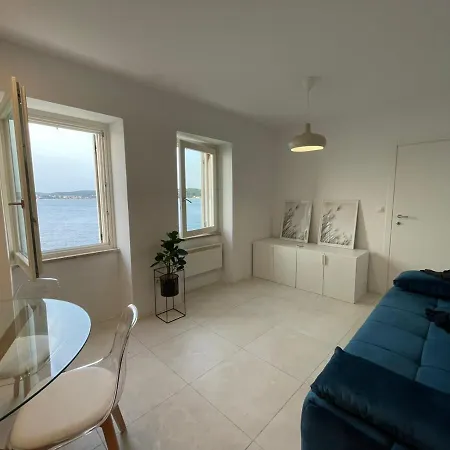 Apt24 Centre Sea-view